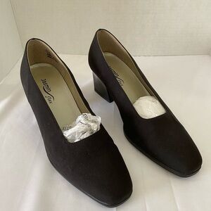 Jasmin Flex Basic Pump size 7M (ER)